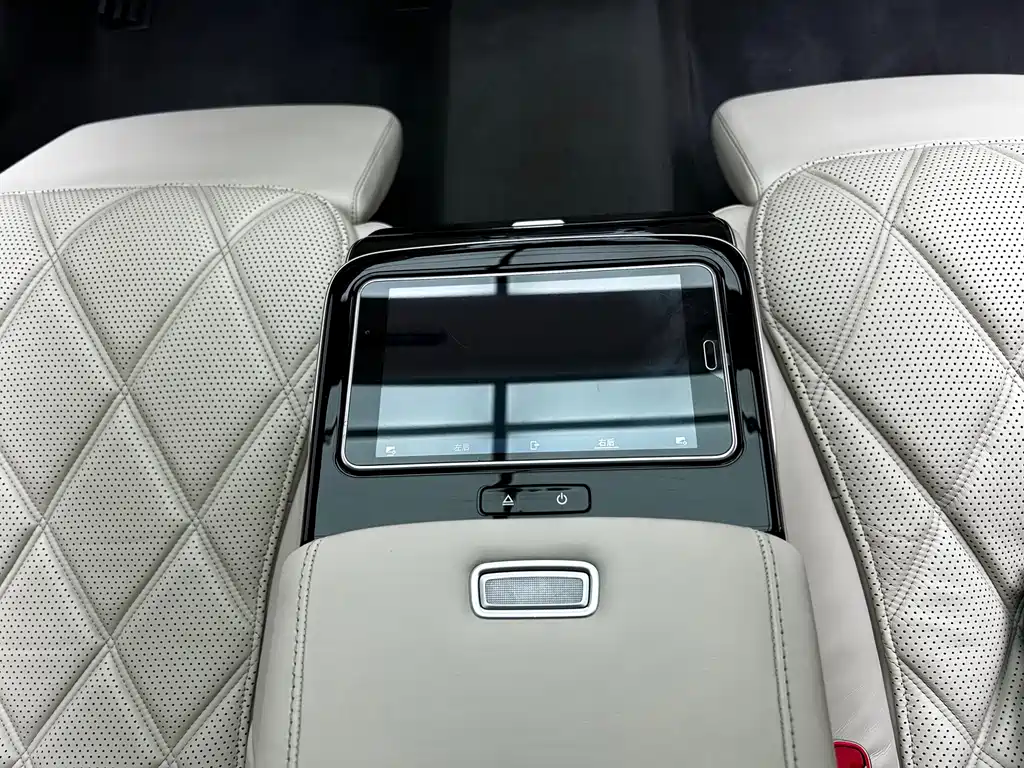 Mercedes-Benz S-Class — миниатюра 22