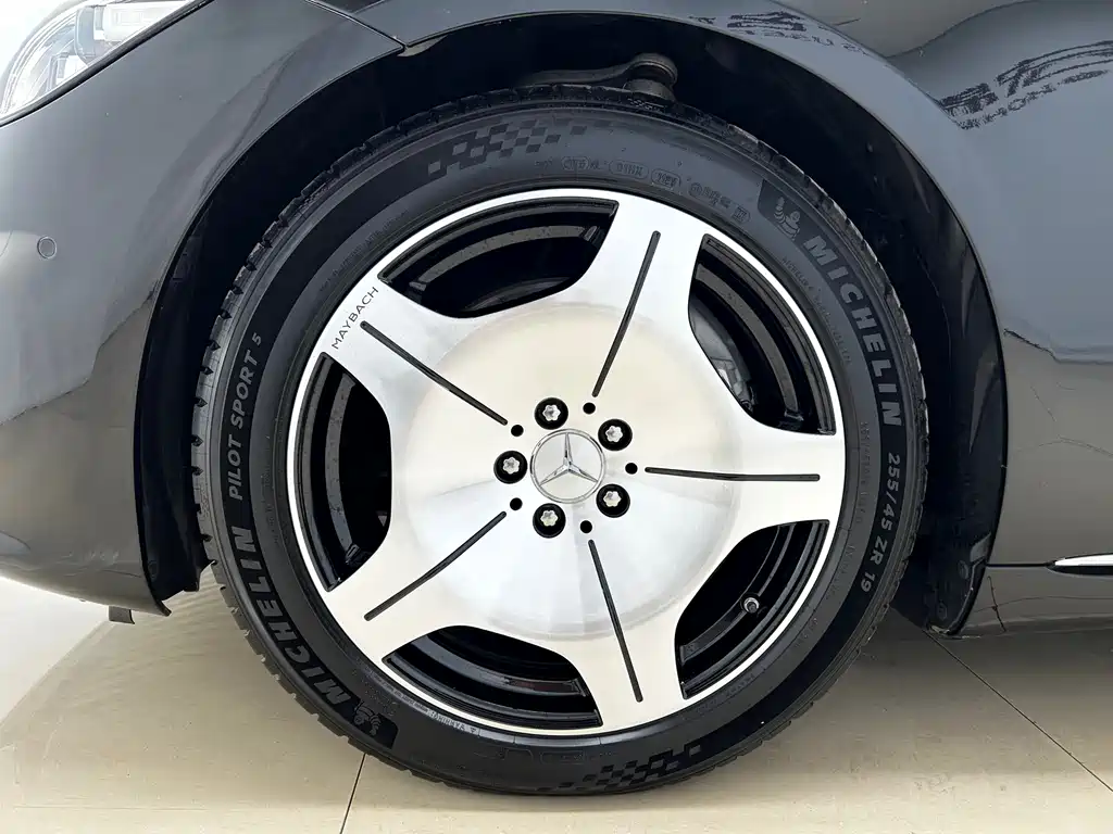 Mercedes-Benz S-Class — миниатюра 25