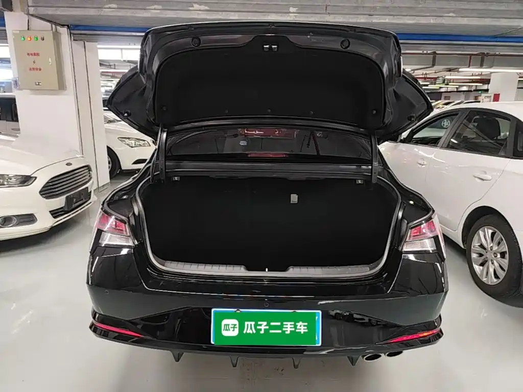 Hyundai Elantra — миниатюра 19