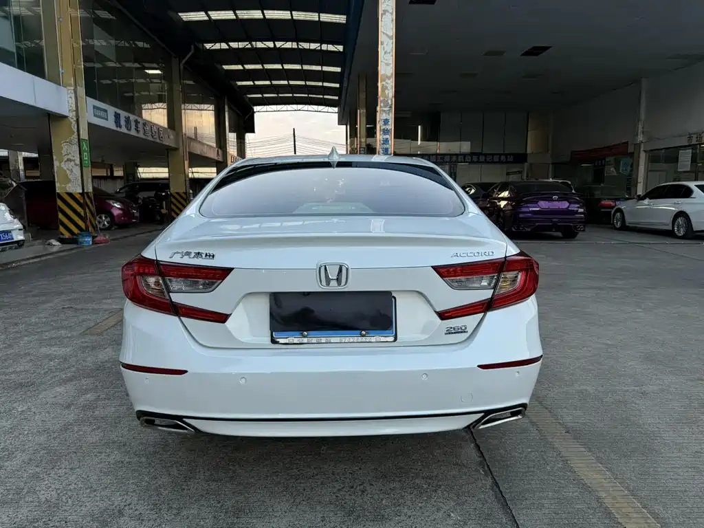 Honda Accord — миниатюра 2