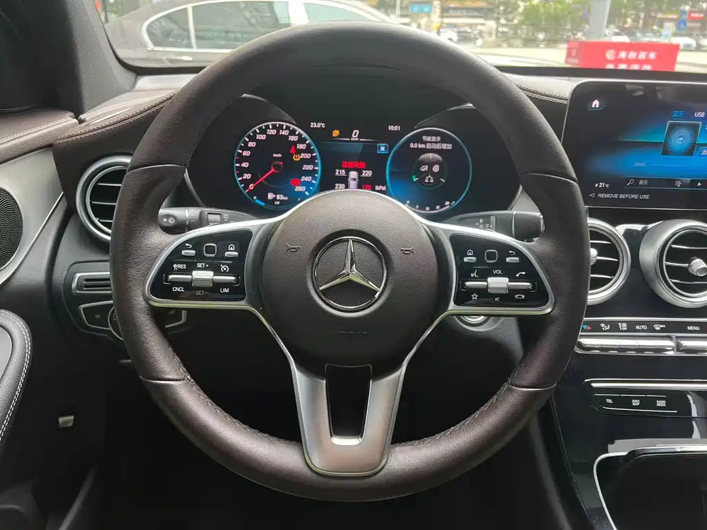 Mercedes-Benz GLC 2022 GLC 260 L 4MATIC