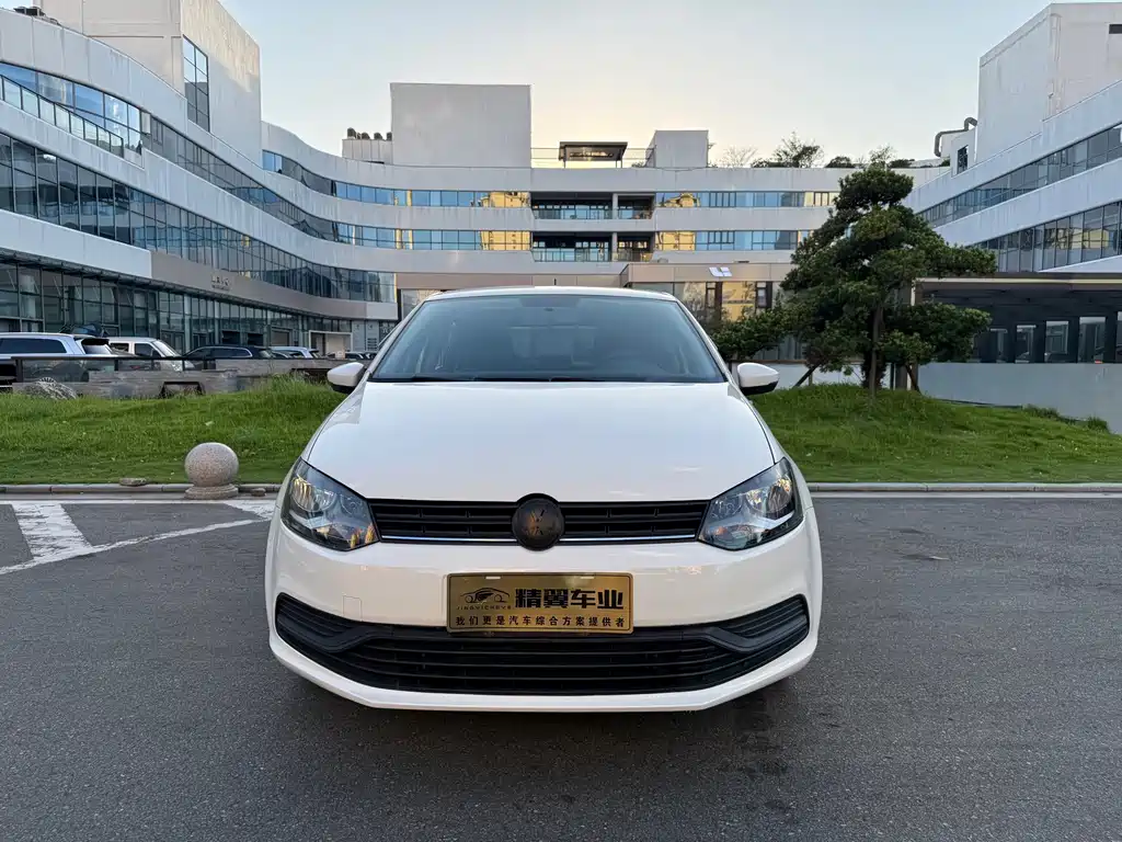 Volkswagen Polo — миниатюра 2