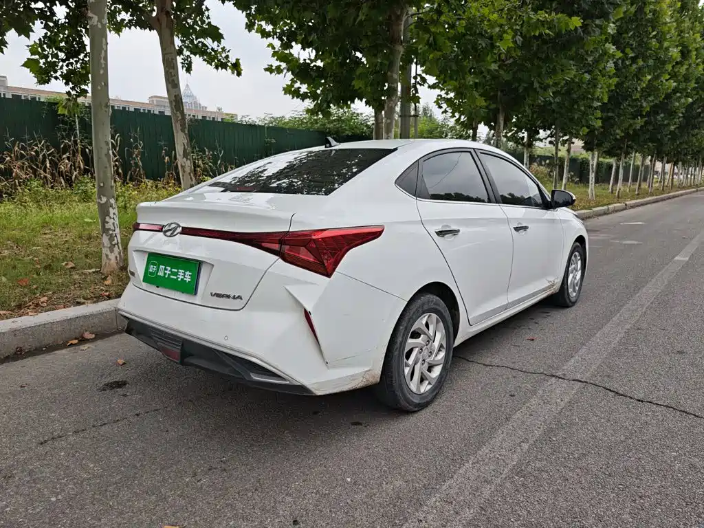 Hyundai Verna — миниатюра 7