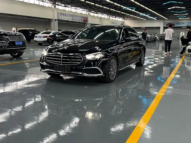 MERCEDES-BENZ E CLASS 2021