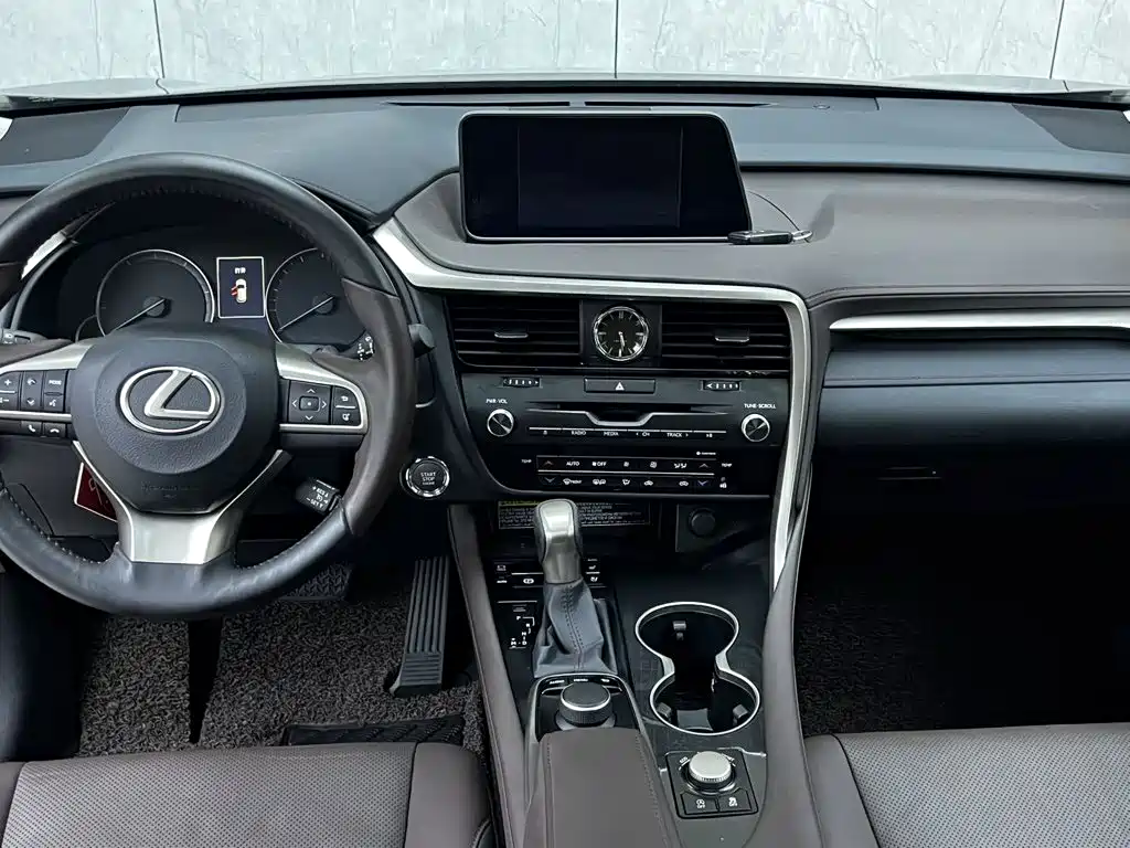 Lexus RX — миниатюра 6