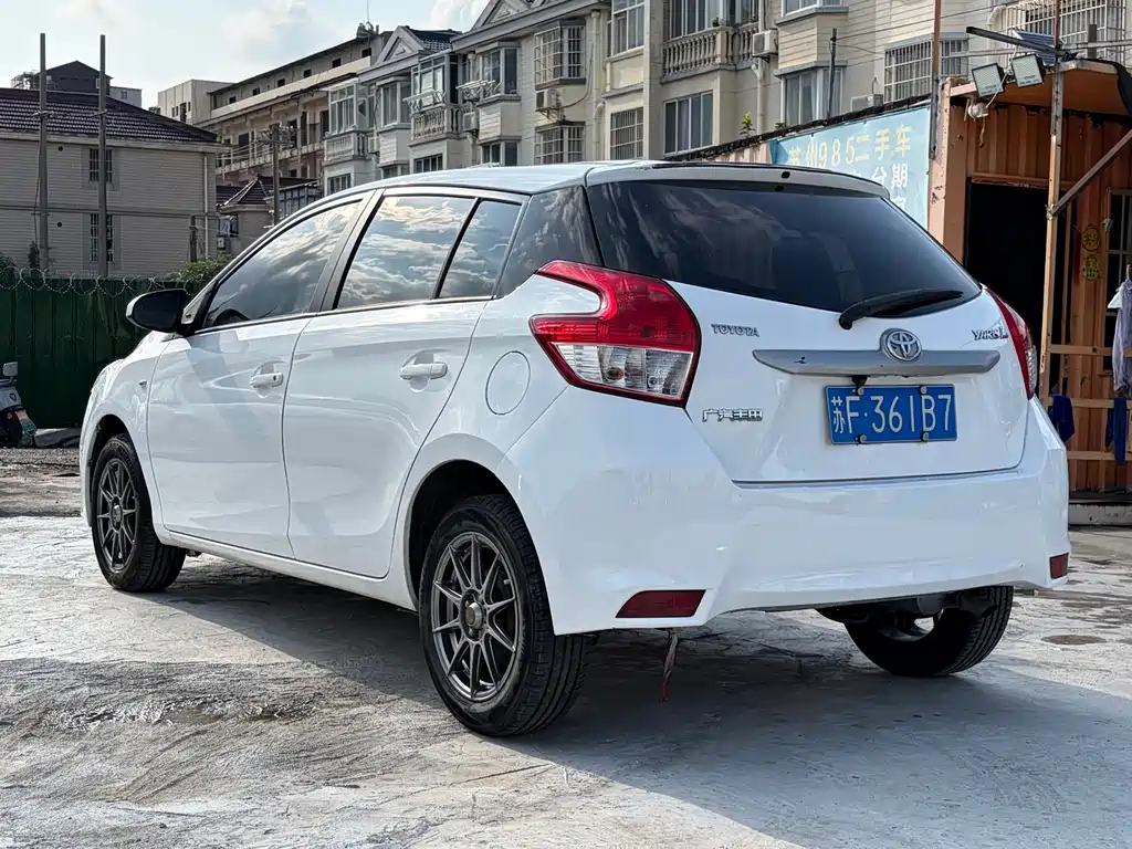 Toyota Yaris L — миниатюра 7