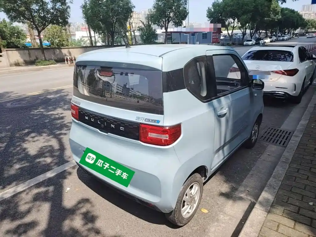 Wuling MINIEV — миниатюра 7