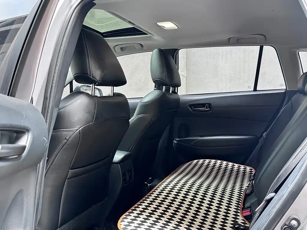 Toyota Corolla Cross — миниатюра 7