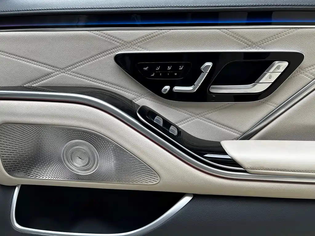 Mercedes-Benz S-Class — миниатюра 21
