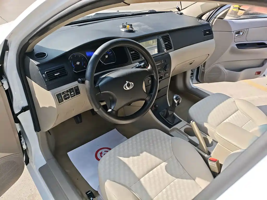 Geely Vision — миниатюра 13