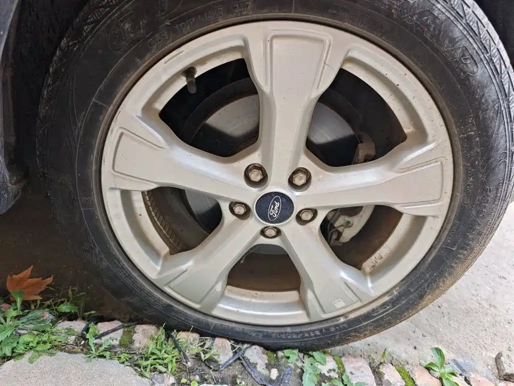 Ford Kuga — миниатюра 8