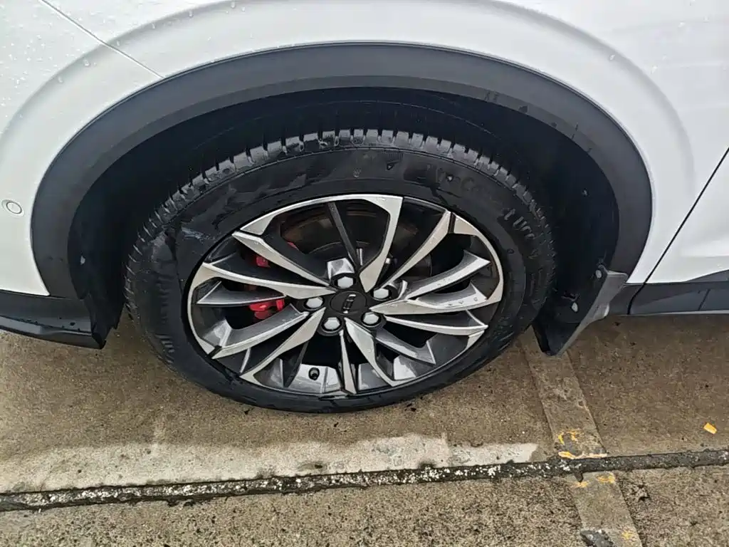 Geely Binyue — миниатюра 23