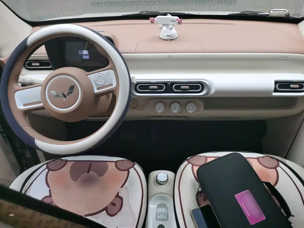 Wuling MINIEV — миниатюра 6