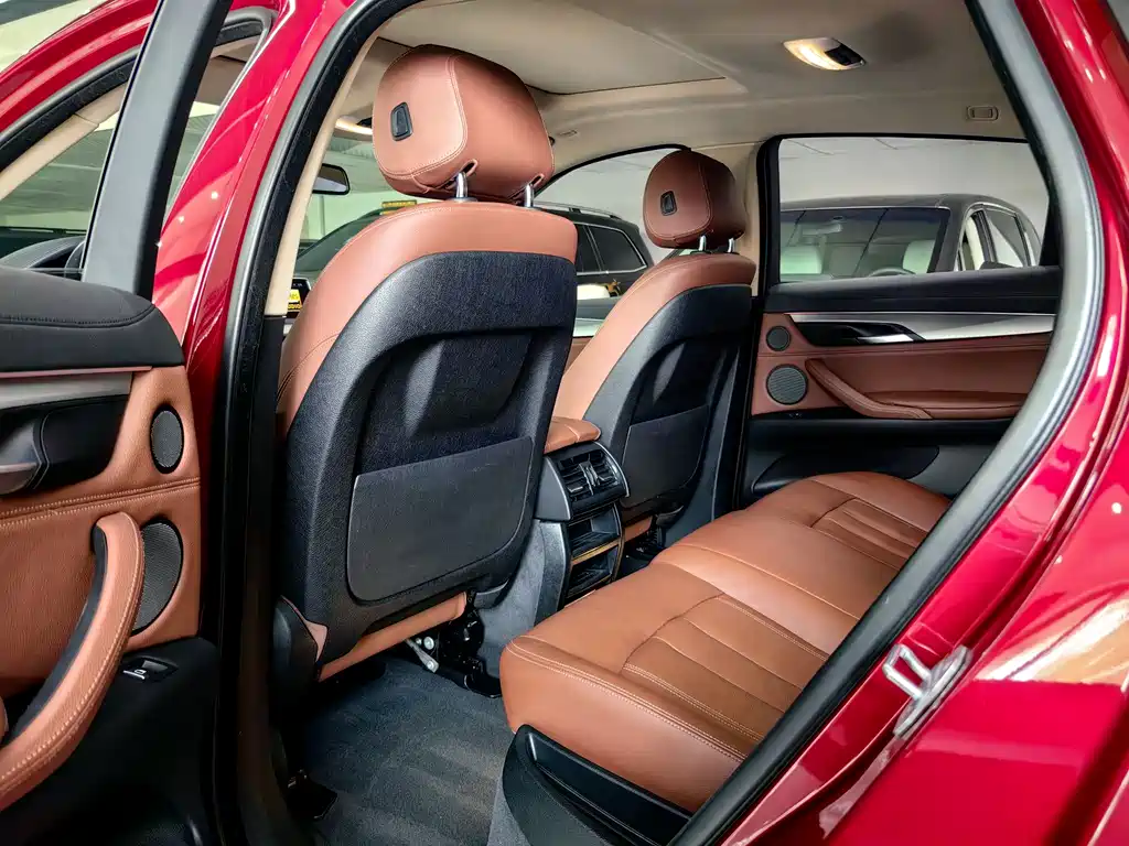 BMW X6 — миниатюра 12