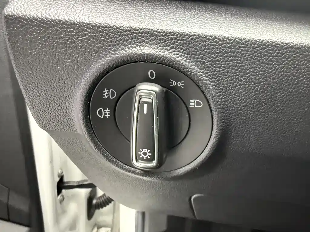 VOLKSWAGEN T ROC EXPLORING SONGS