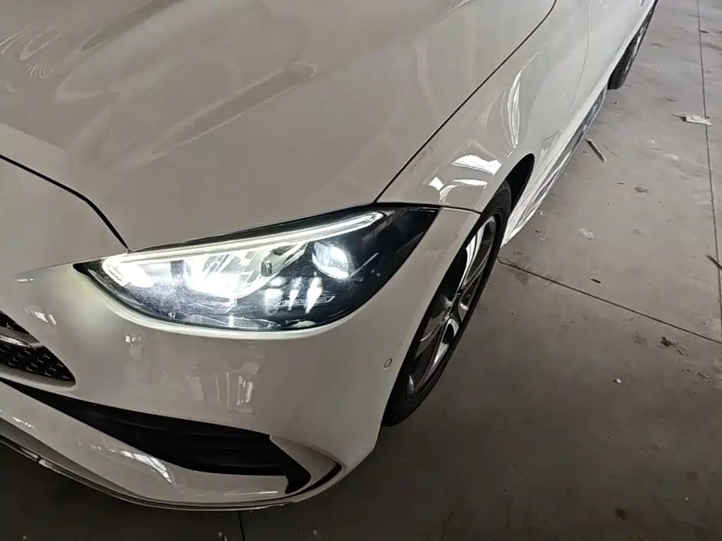Mercedes-Benz C-Class — миниатюра 24