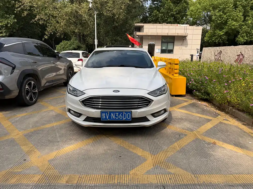 Ford Mondeo — миниатюра 2