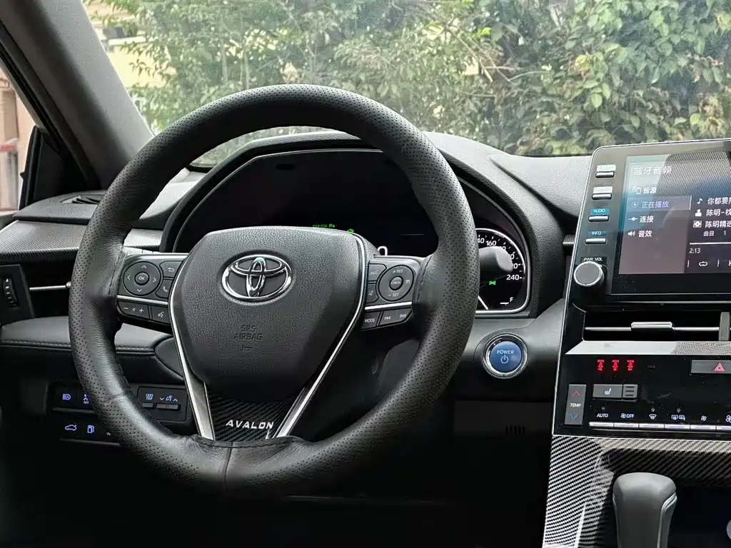 Toyota Avalon — миниатюра 3