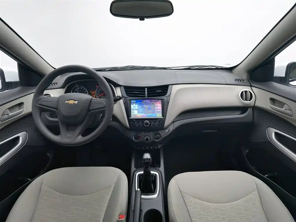 Chevrolet Sail 2015 3 1.3L MT