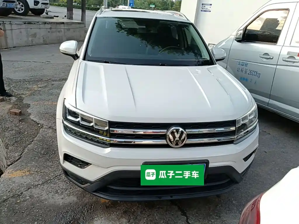 Volkswagen Tharu — миниатюра 3