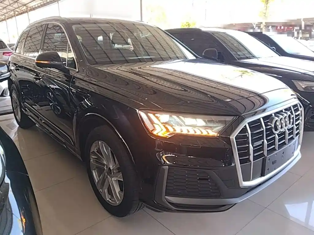 Audi Q7 2021 45 TFSI quattro S line Sport
