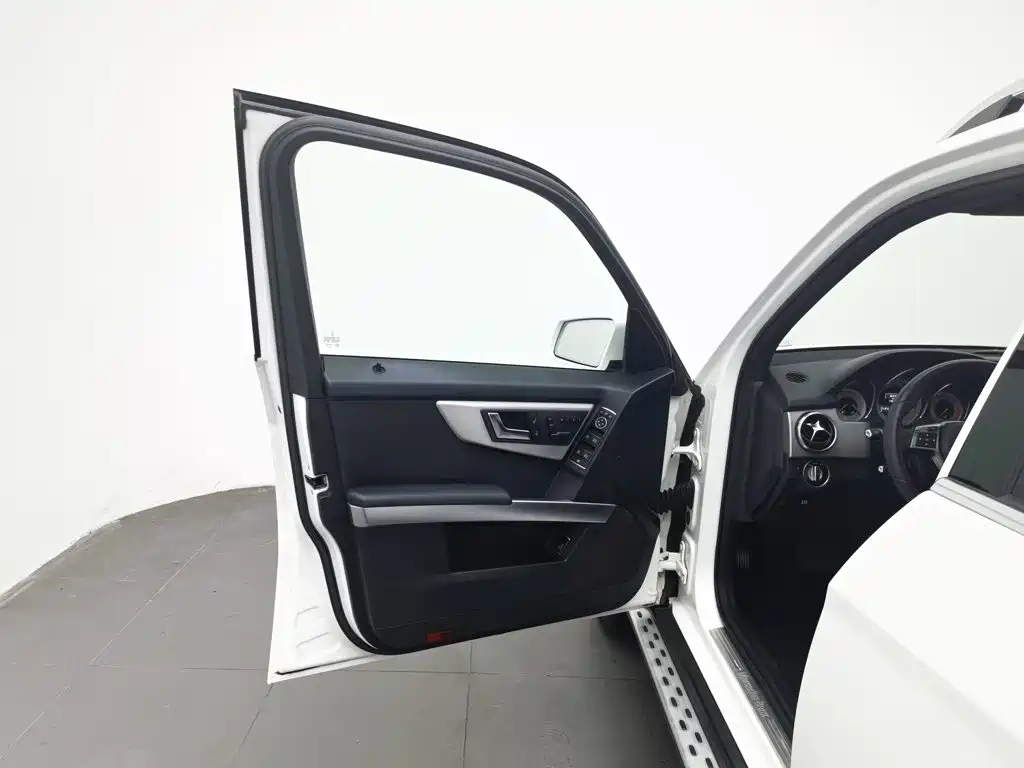 Mercedes-Benz GLK-Class — миниатюра 8