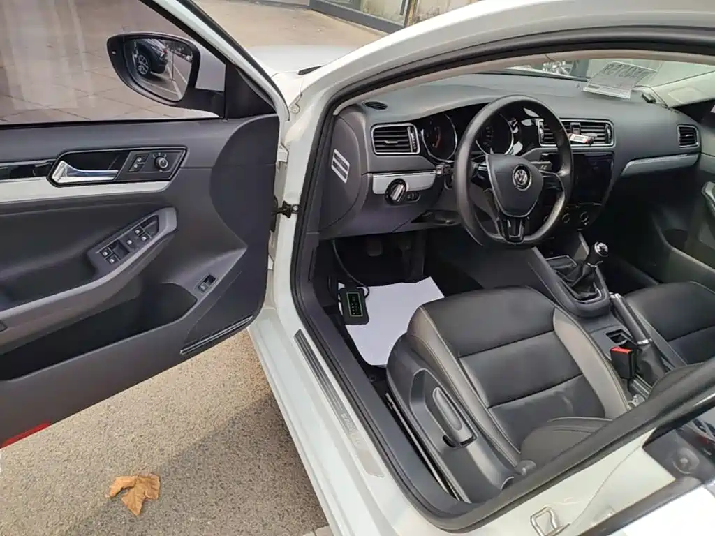 Volkswagen Sagitar — миниатюра 16
