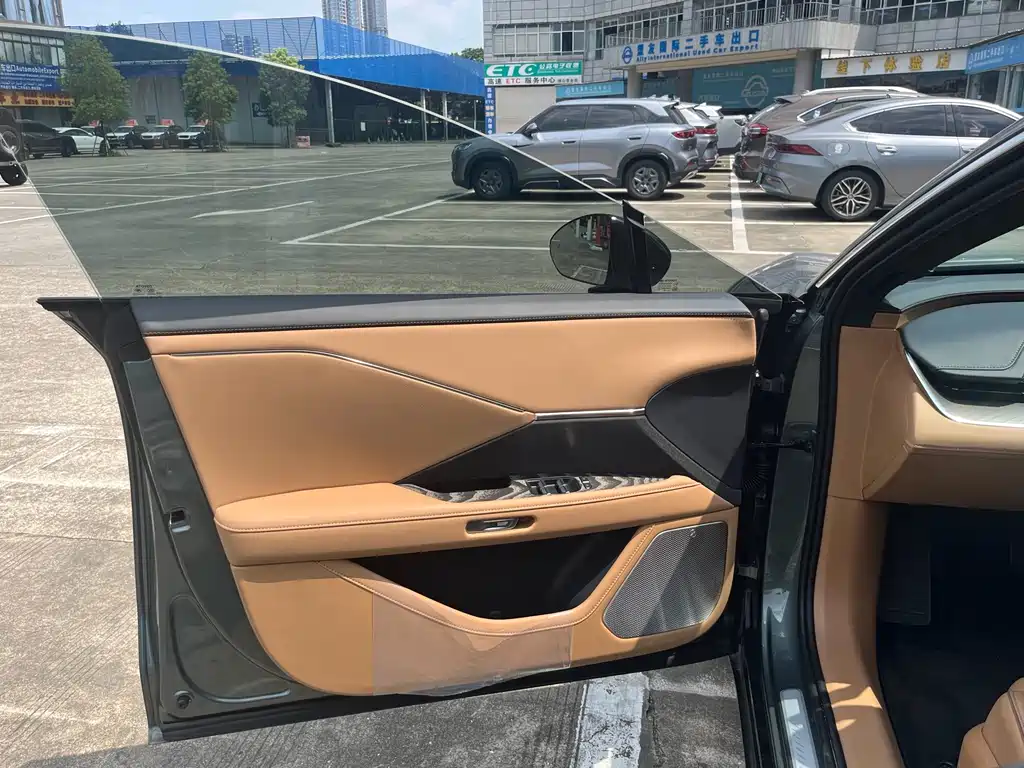 Toyota bZ7 — миниатюра 4