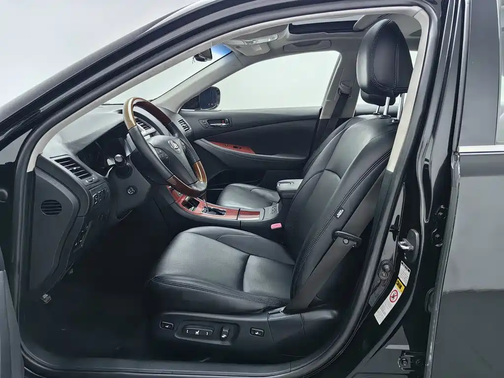 Lexus ES — миниатюра 10