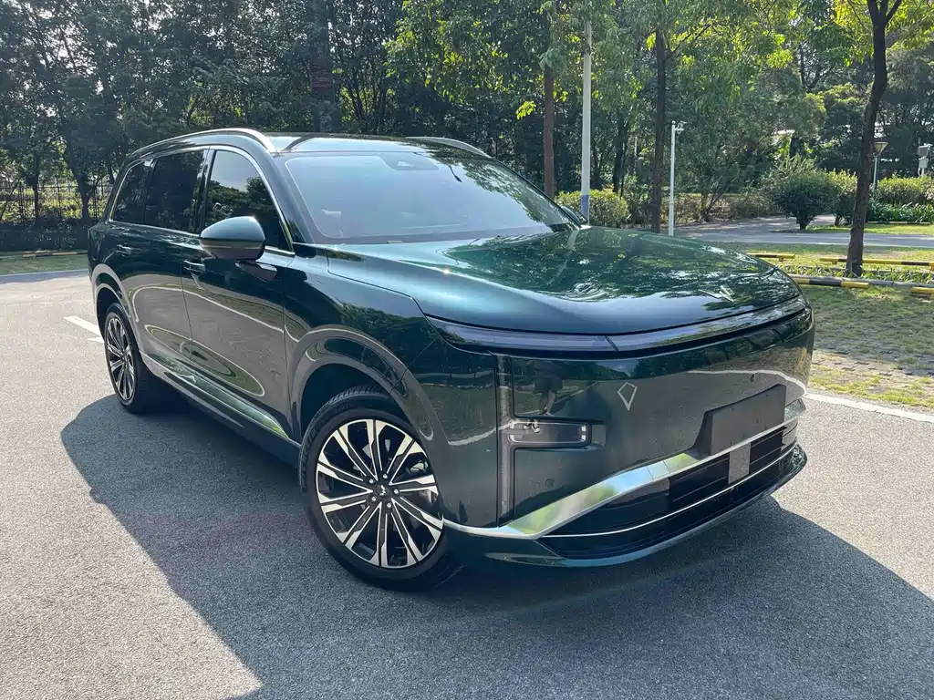 Wuling Xingguang L — миниатюра 3