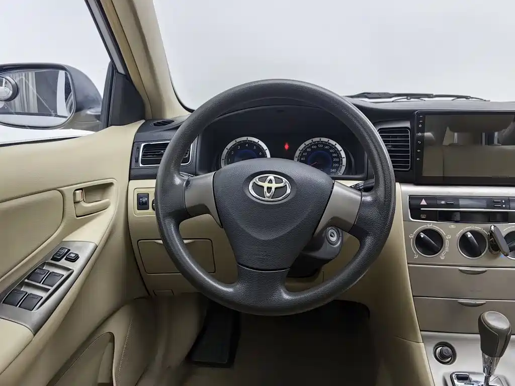 Toyota Corolla — миниатюра 11