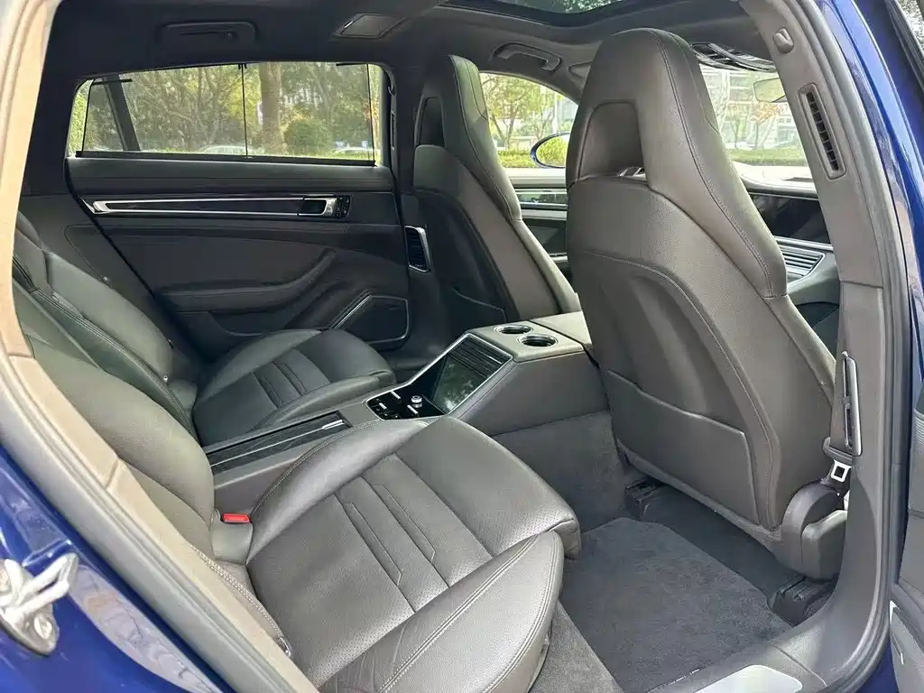 Porsche Panamera 2017 Panamera 4 Executive Long Wheelbase 3.0T