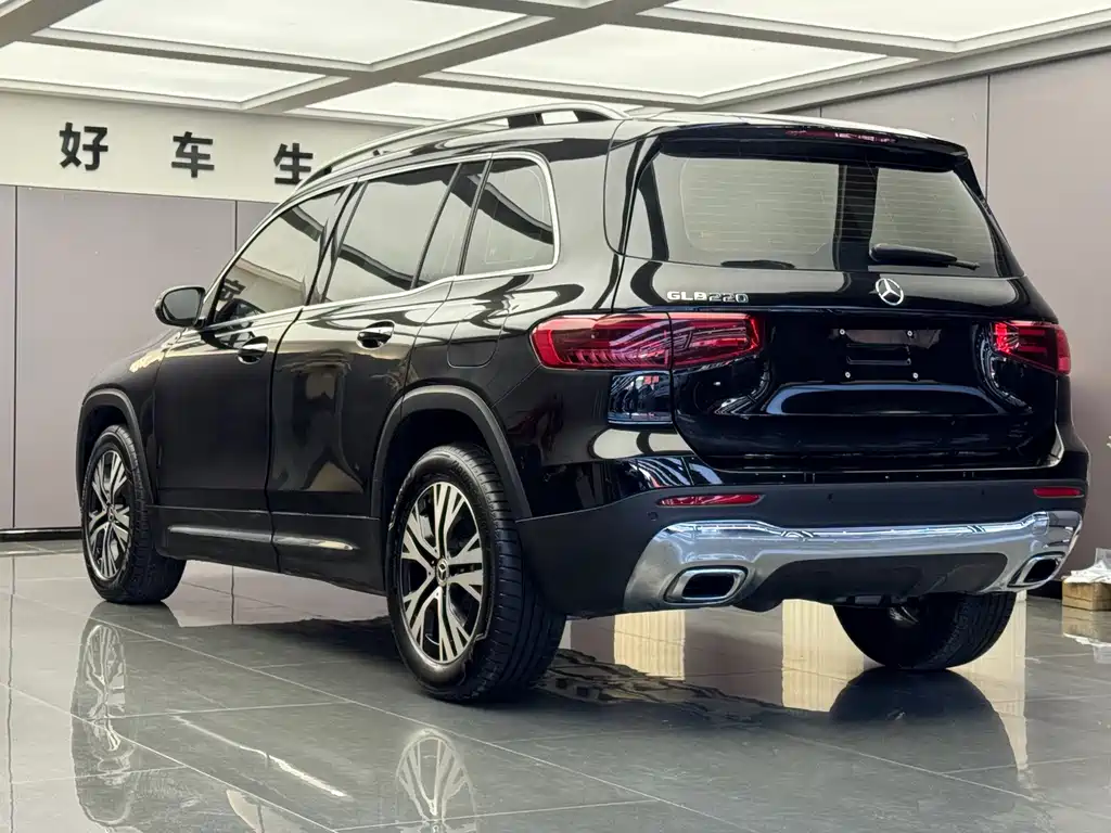 Mercedes-Benz GLB — миниатюра 9