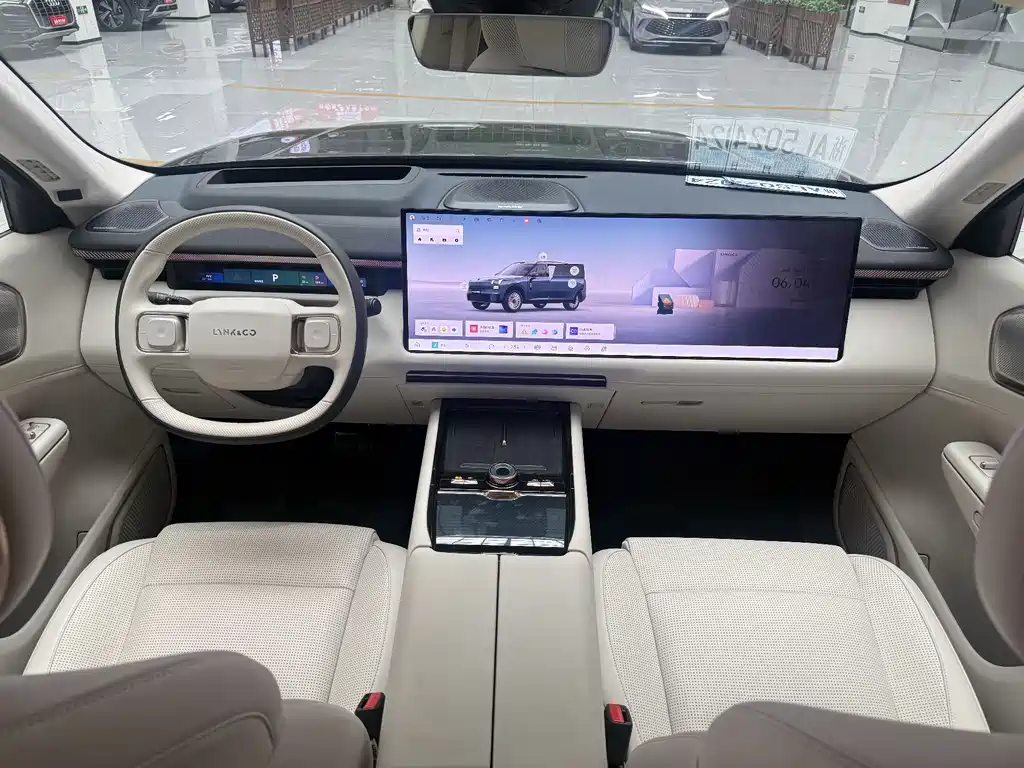 Lynk & Co 900 2025 2.0T 6 мест