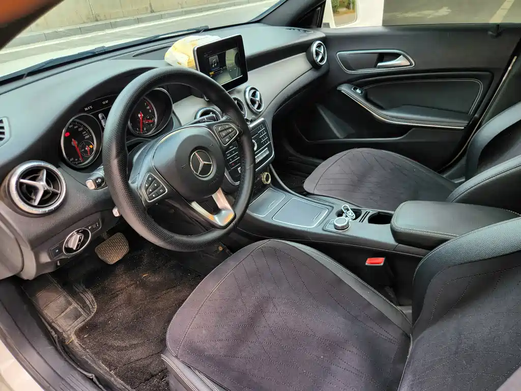 Mercedes-Benz CLA (Import) — миниатюра 15