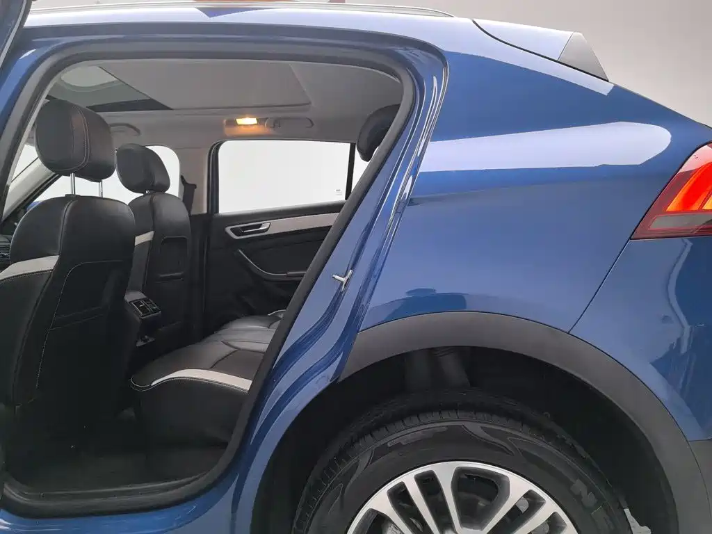 Qoros Qoros 5 — миниатюра 15