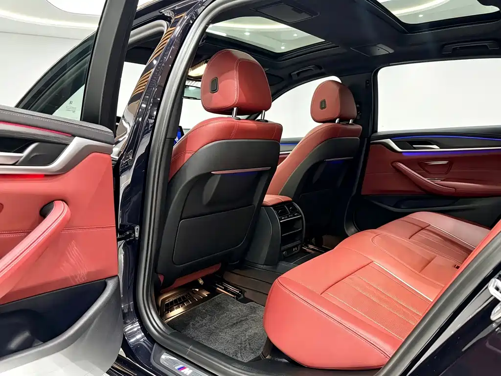 BMW 5 Series — миниатюра 8