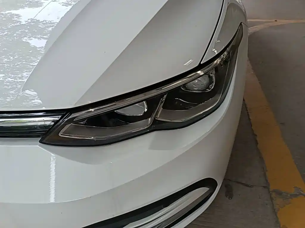 Volkswagen Golf — миниатюра 24
