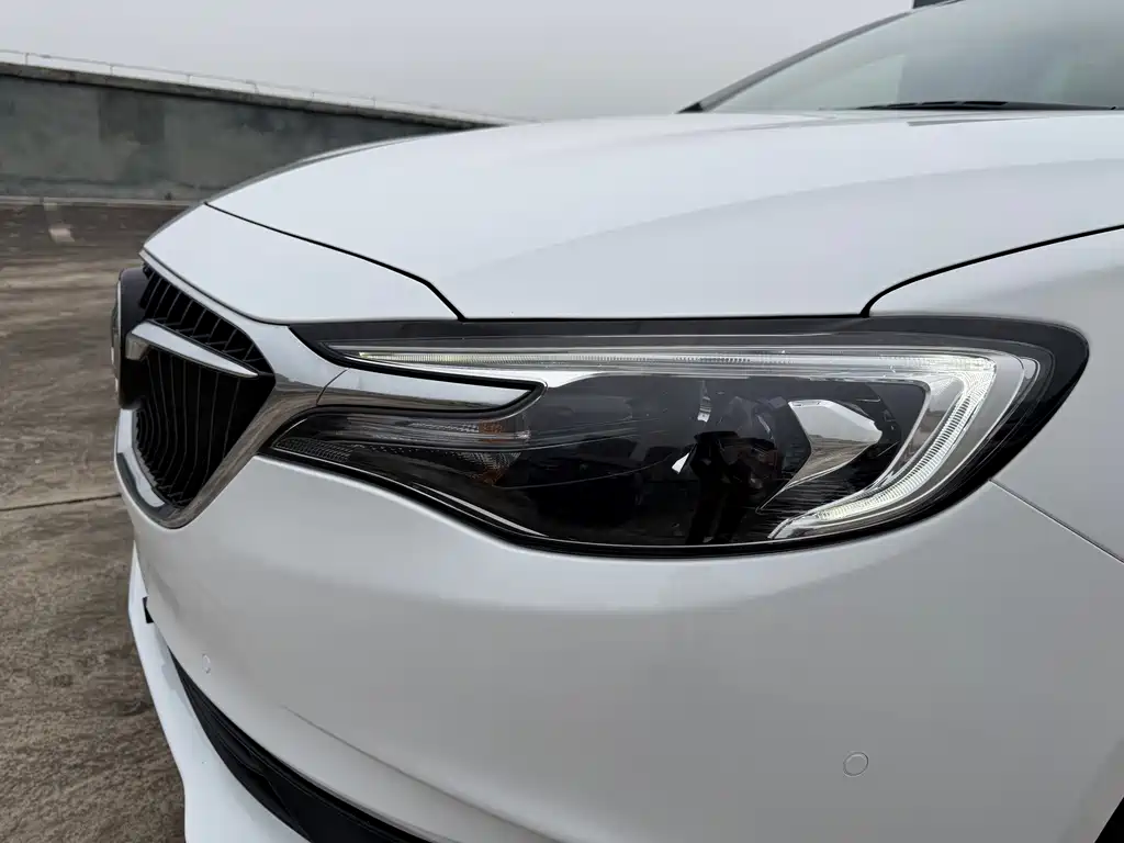 Buick Excelle — миниатюра 13