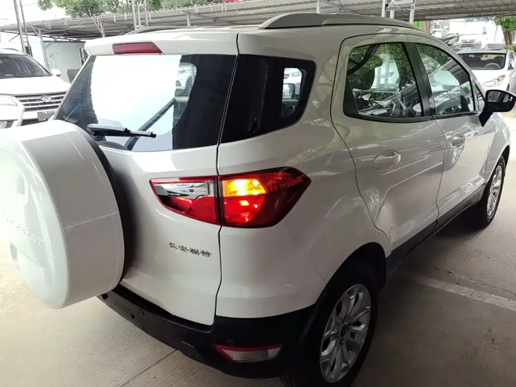Ford EcoSport 2013 1.5L AT Luxury