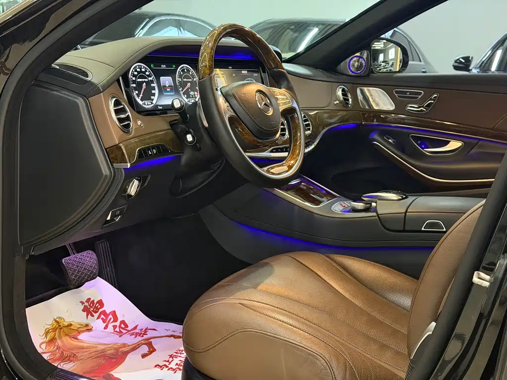 Mercedes-Benz S-Class — миниатюра 7