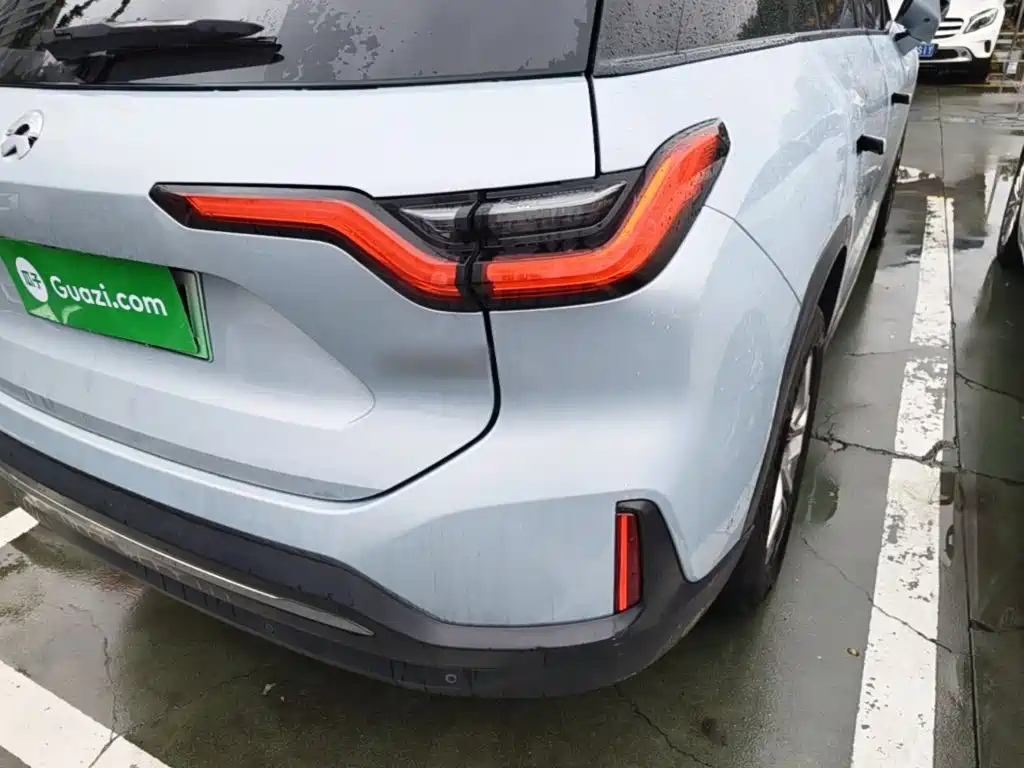 NIO ES6 — миниатюра 8