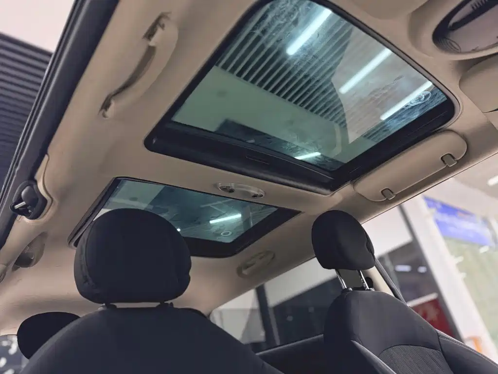 MINI Mini Clubman — миниатюра 21