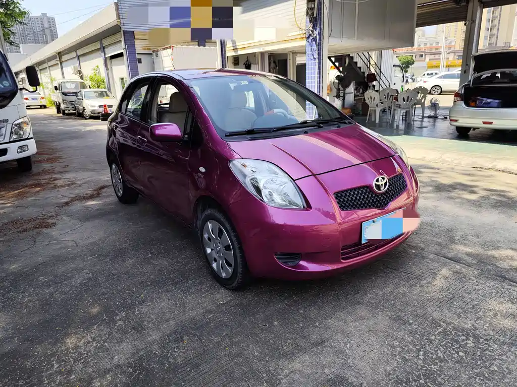 Toyota Yaris — миниатюра 2