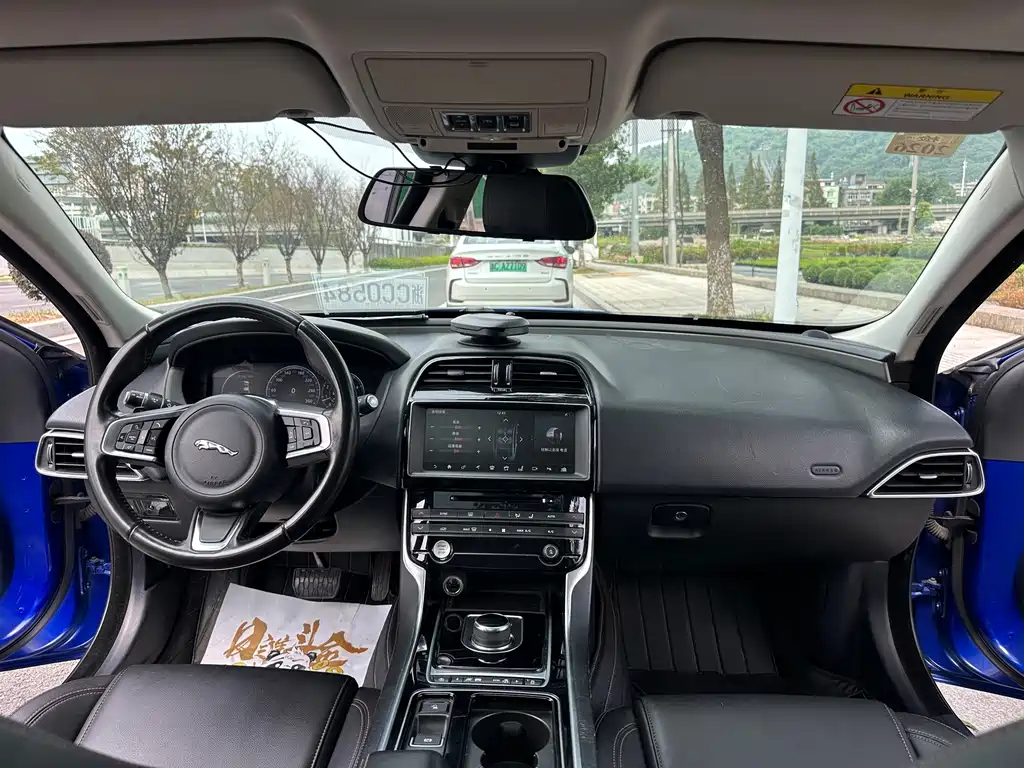 Jaguar XEL — миниатюра 11