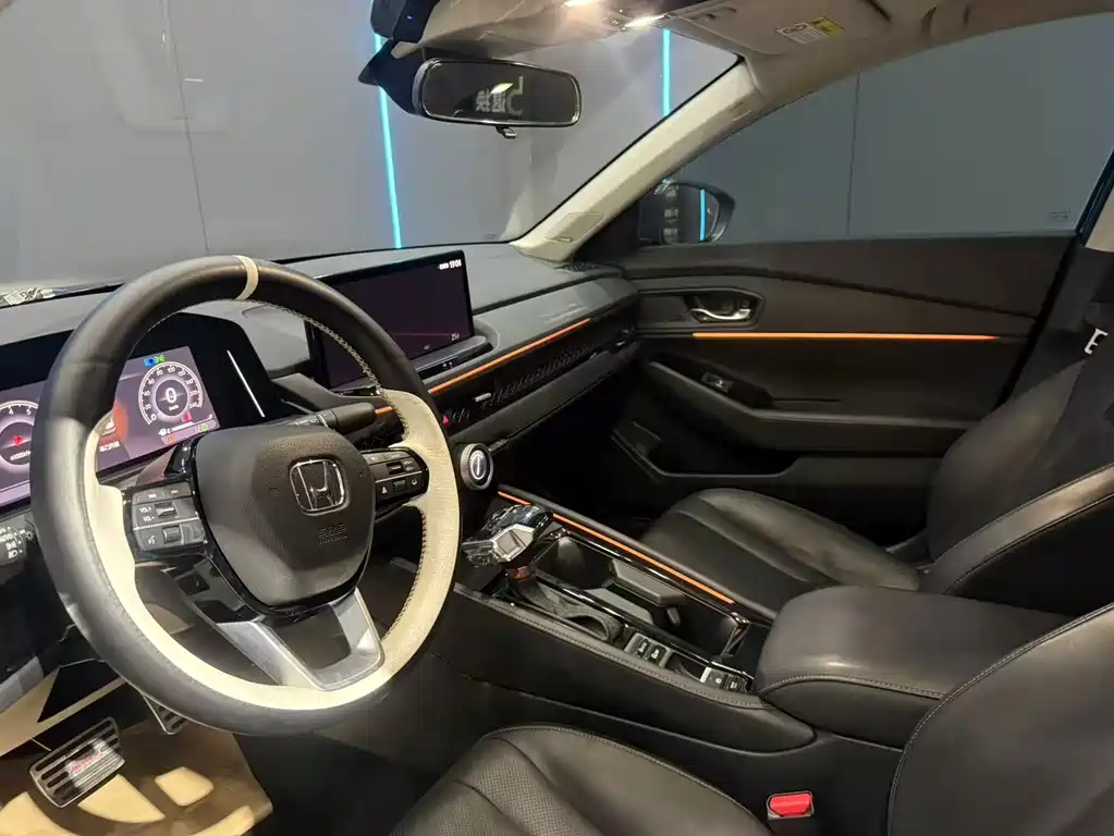 Honda Accord — миниатюра 11