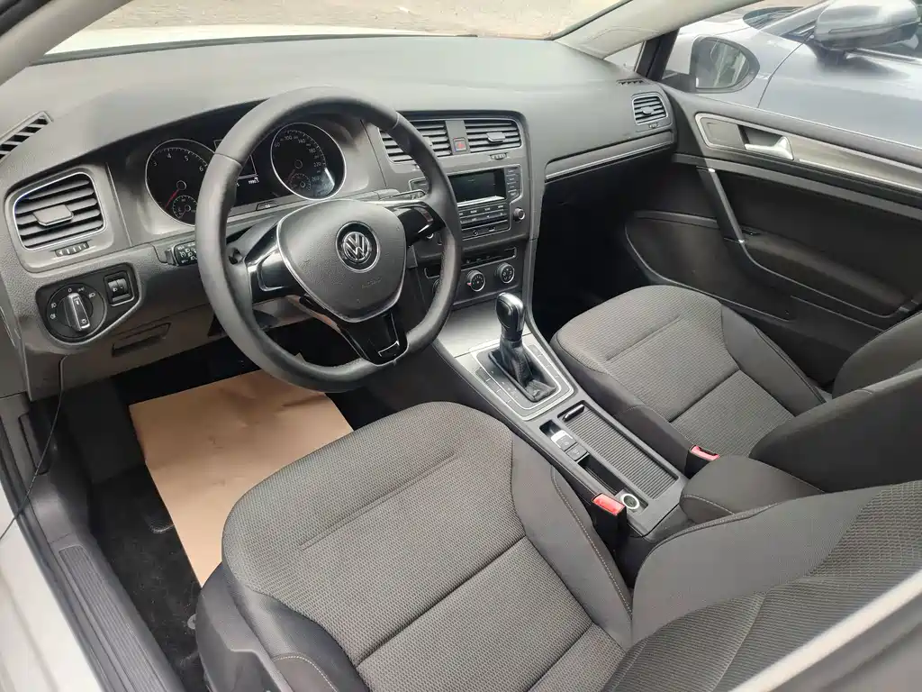 Volkswagen Golf — миниатюра 7