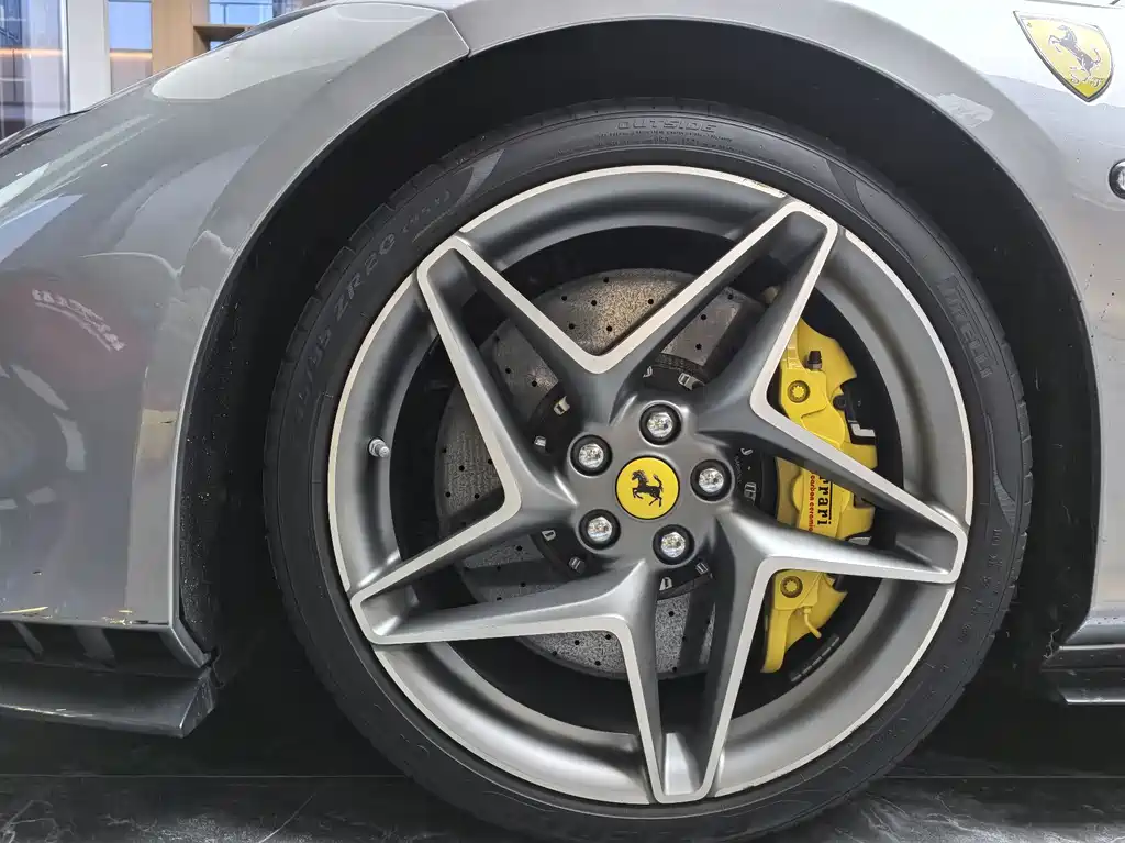 Ferrari F8 2019 Tributo 3.9T V8