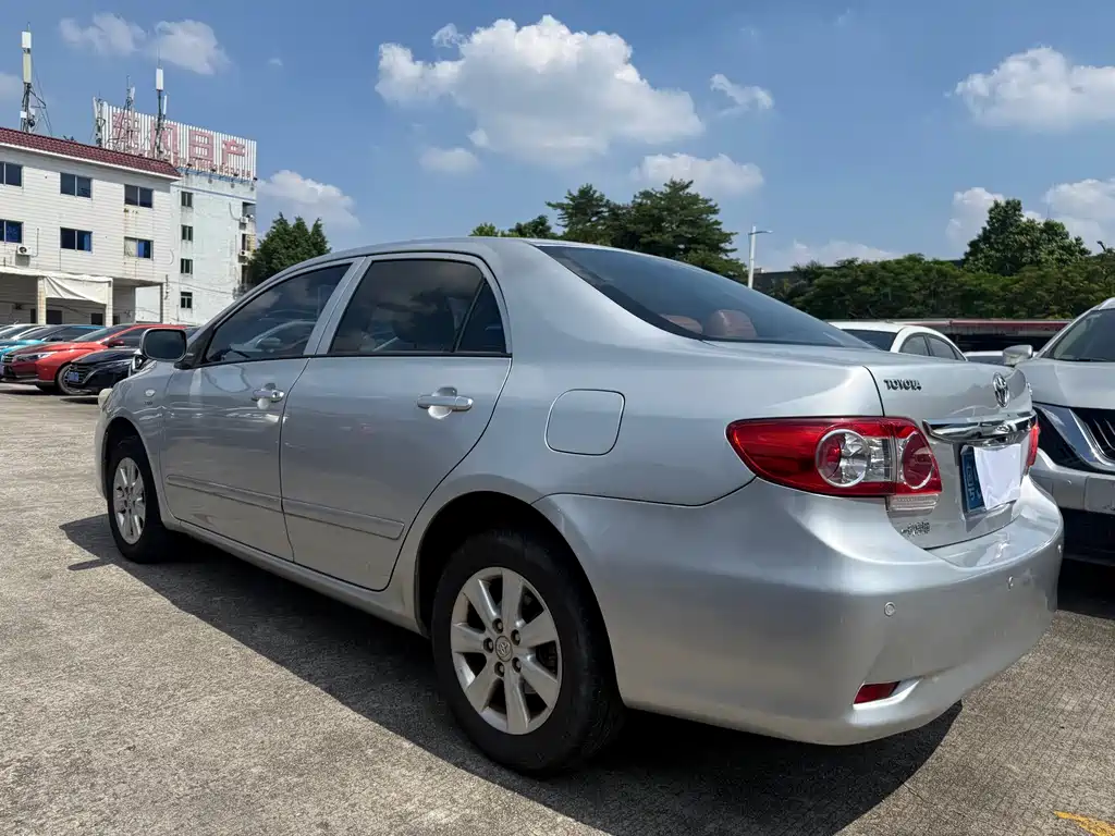 Toyota Corolla — миниатюра 11