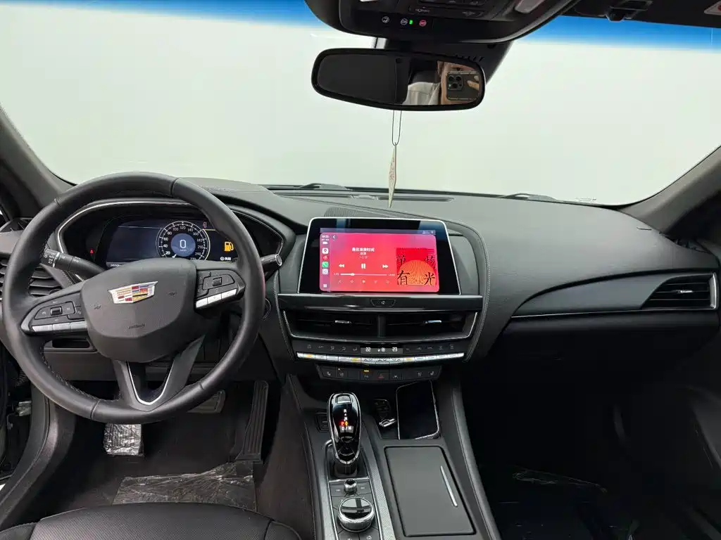 Cadillac CT5 — миниатюра 9